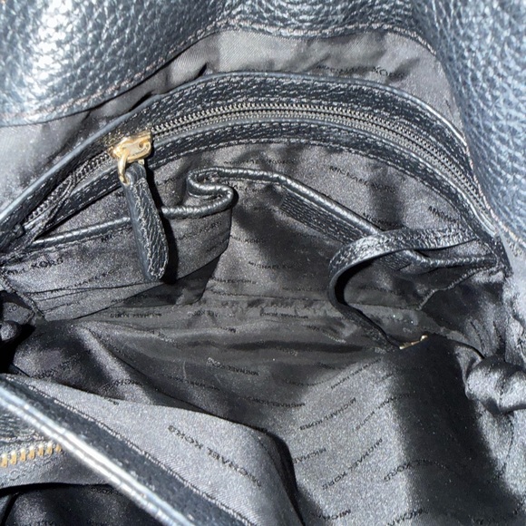 Michael Kors pebble leather shoulder bag - Picture 9 of 15